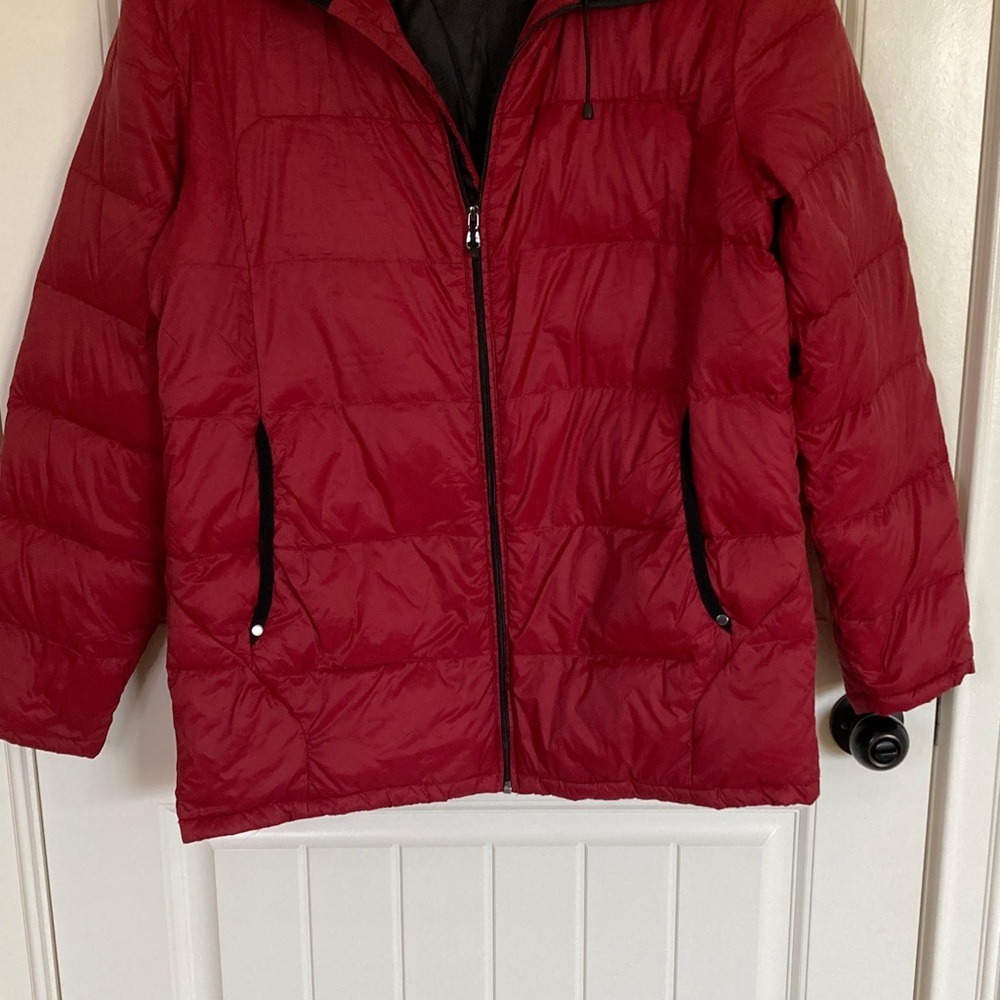 Calvin Klein Womens Cherry Red Quilted Packable Down Jacket Size M Hooded Winter - Picture 4 of 13